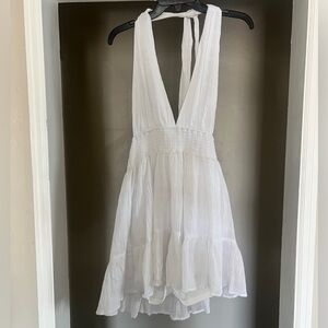 White Cotton Candy LA halter backless romper. Size M.